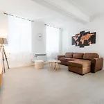 Apartamento Agreable T2, Climatisation, Central, Paisible -ai *