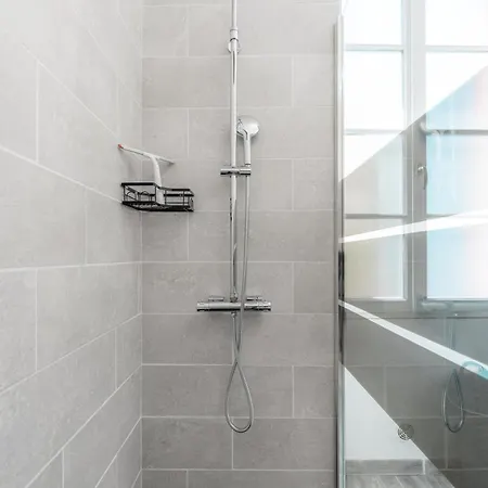 Lejlighed Agreable T2, Climatisation, Central, Paisible -ai *